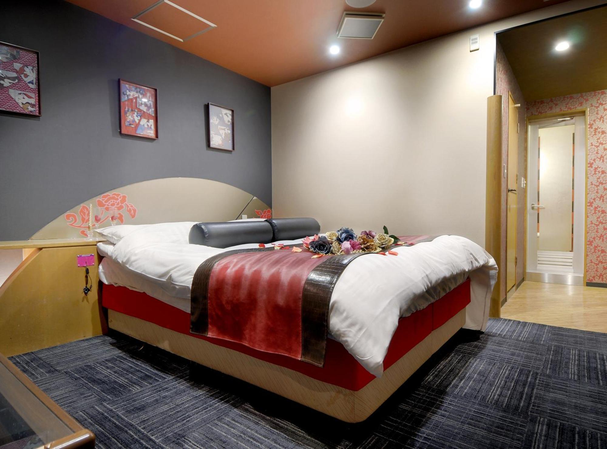Hotel Love Ikutama -Adult Only Ōsaka Extérieur photo