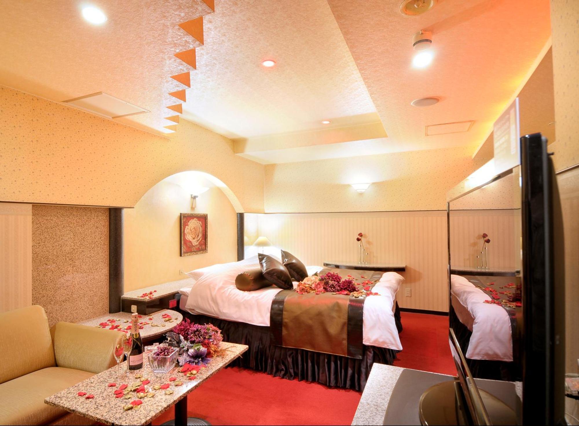 Hotel Love Ikutama -Adult Only Ōsaka Extérieur photo