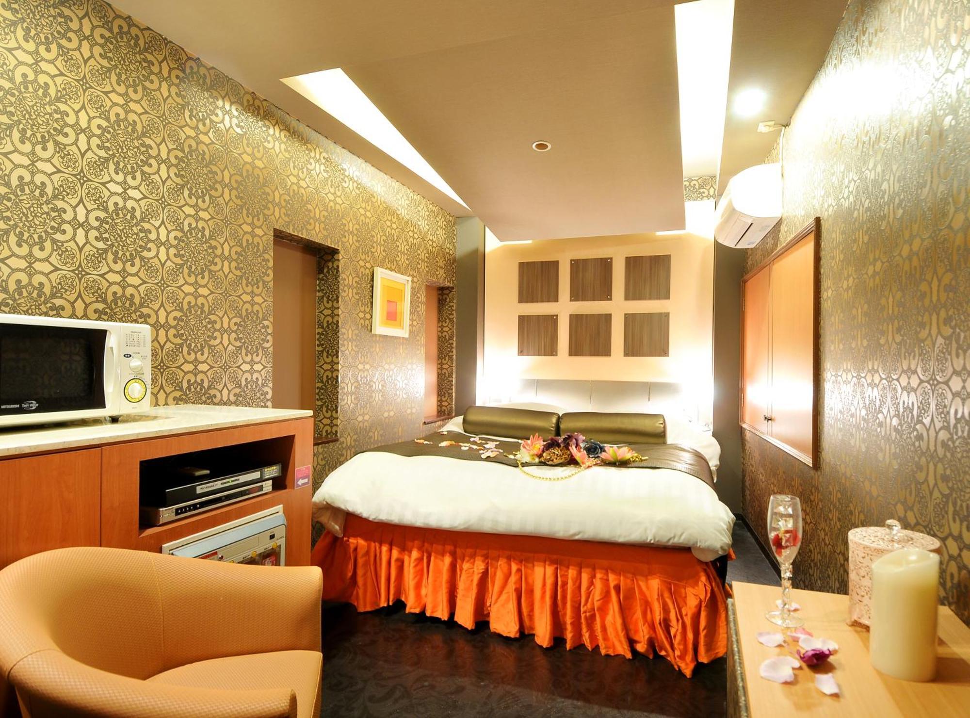 Hotel Love Ikutama -Adult Only Ōsaka Extérieur photo