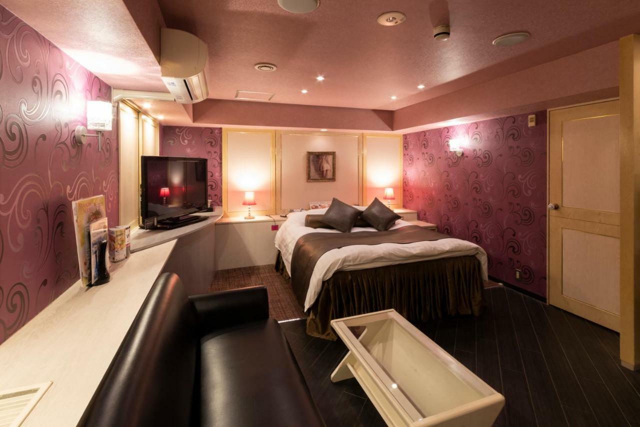 Hotel Love Ikutama -Adult Only Ōsaka Extérieur photo