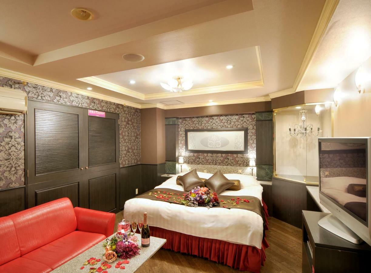 Hotel Love Ikutama -Adult Only Ōsaka Extérieur photo