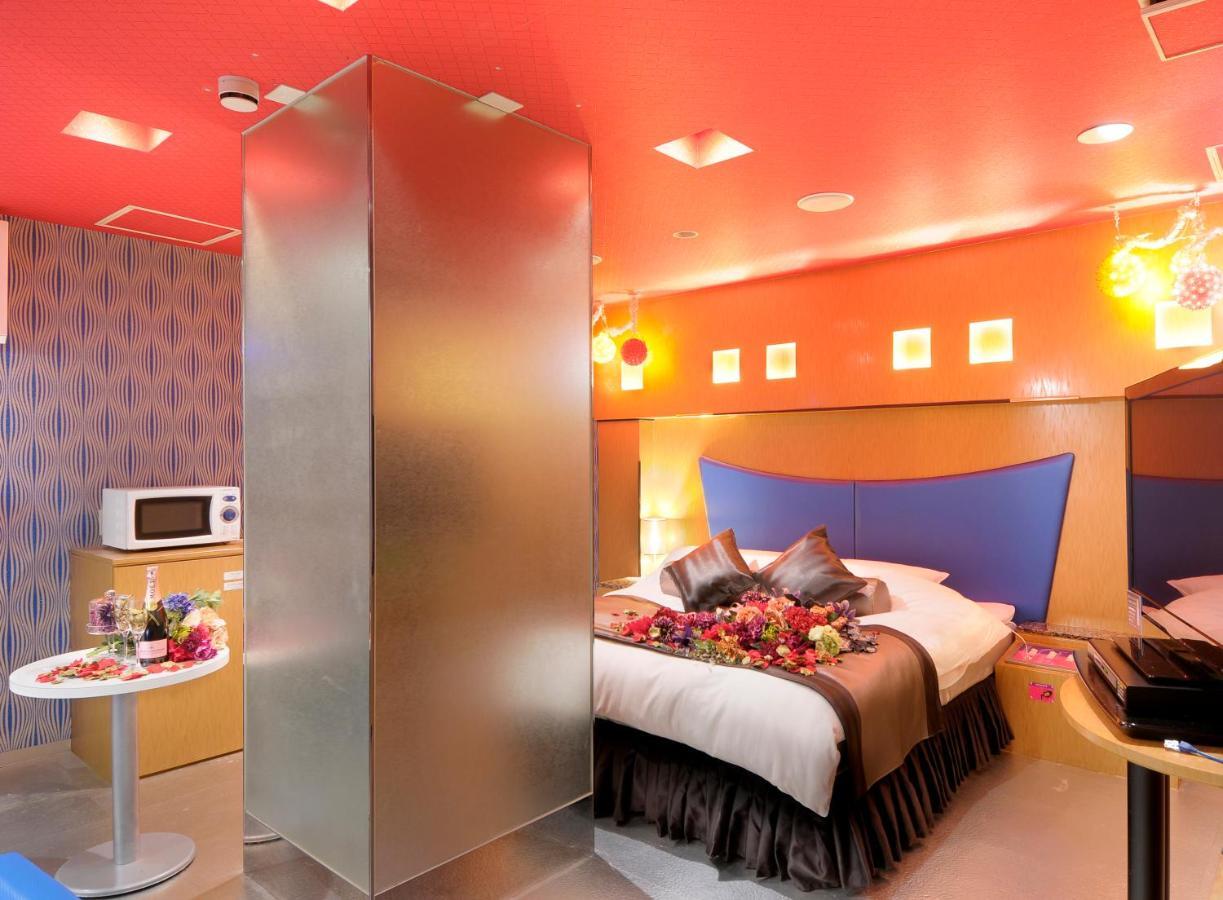 Hotel Love Ikutama -Adult Only Ōsaka Extérieur photo